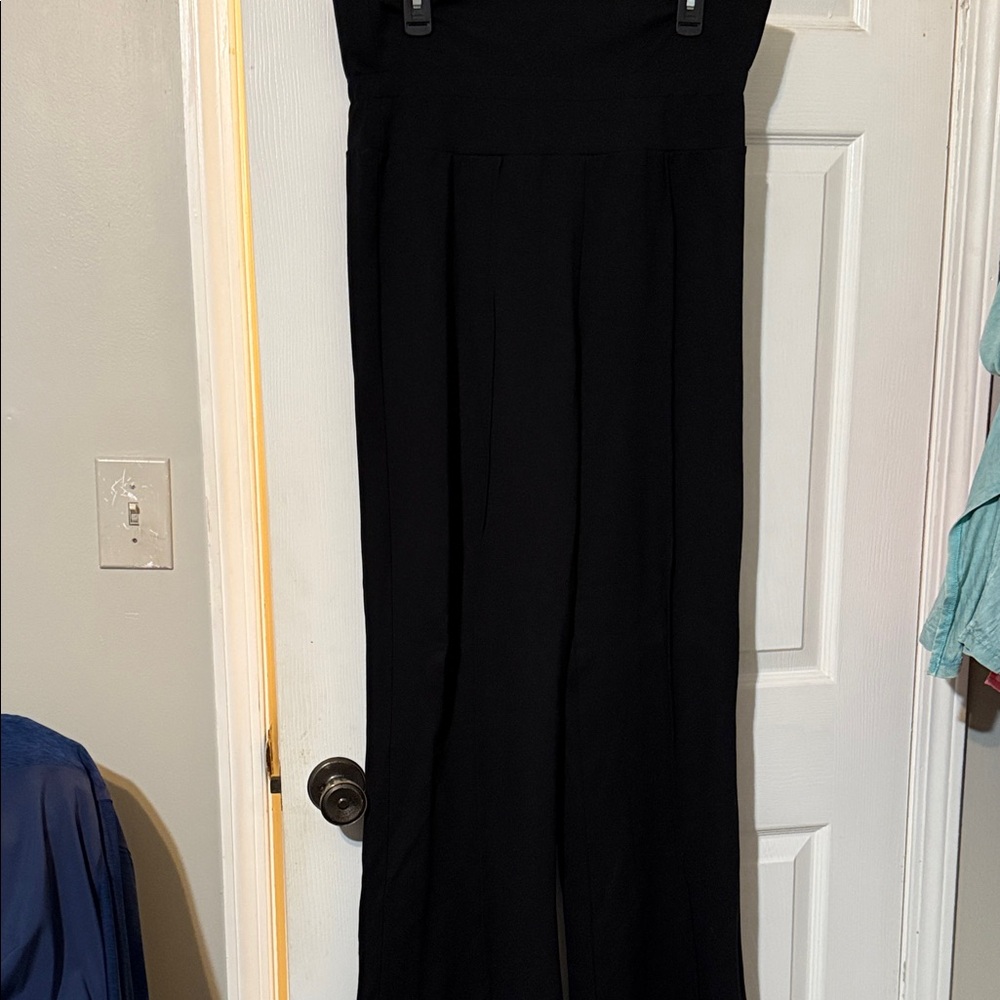 Suzanne Betro Elegant Black Wide Leg Jumpsuit